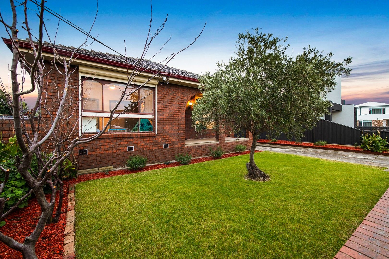 4 bedrooms House in 4 Park Street ALTONA NORTH VIC, 3025