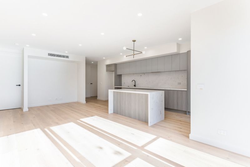 3 bedrooms Apartment / Unit / Flat in 2,4/138 Tucker Road BENTLEIGH VIC, 3204
