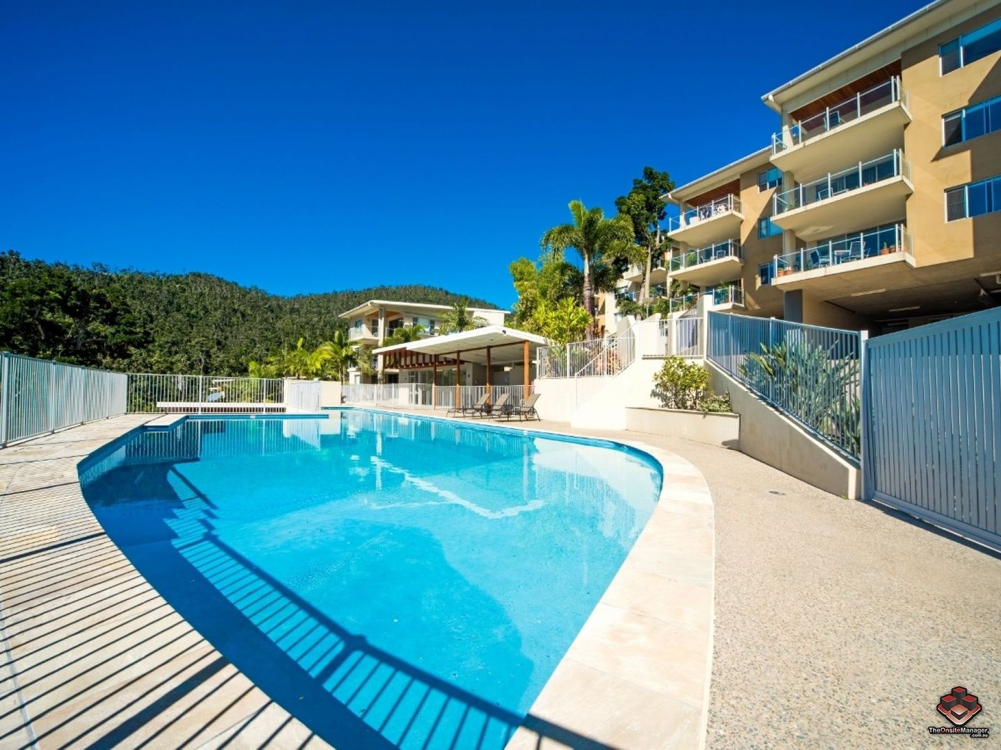 ID3905084/15 Flame Tree Court, Airlie Beach QLD 4802 Apartment For