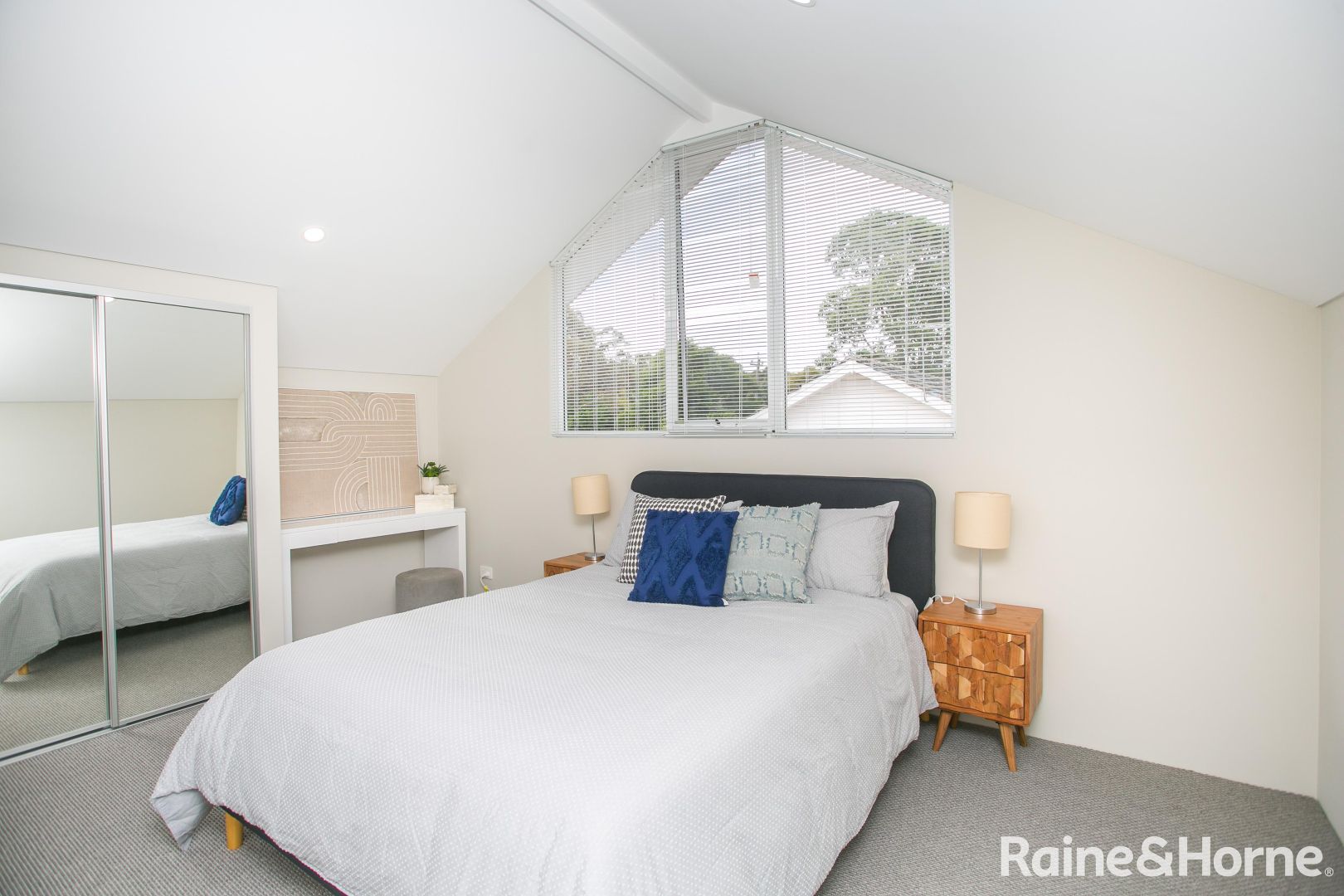 6/126 Bushmead Road, Hazelmere WA 6055 House For Rent Domain