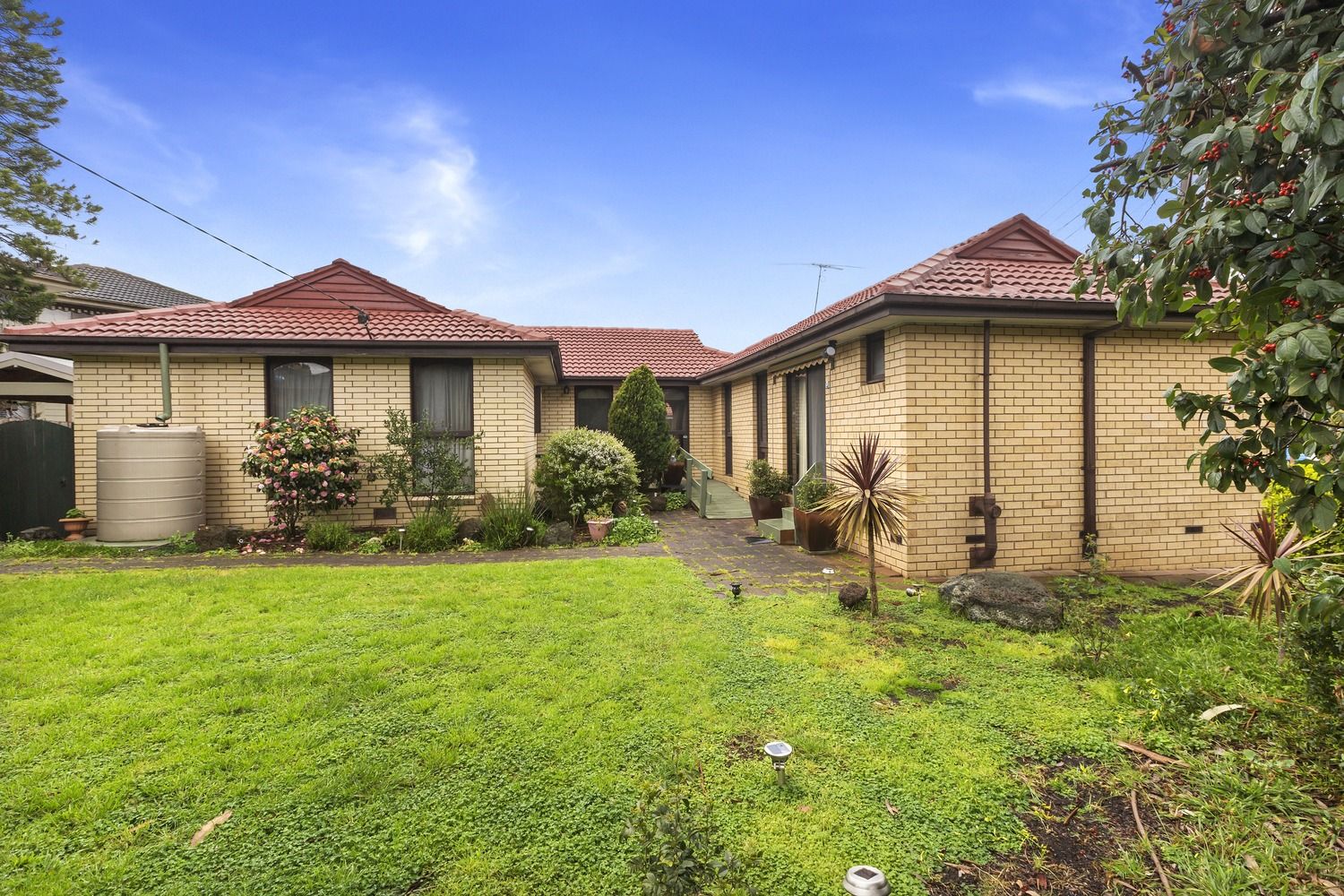 2 Landbury Road, Bundoora VIC 3083, Image 0