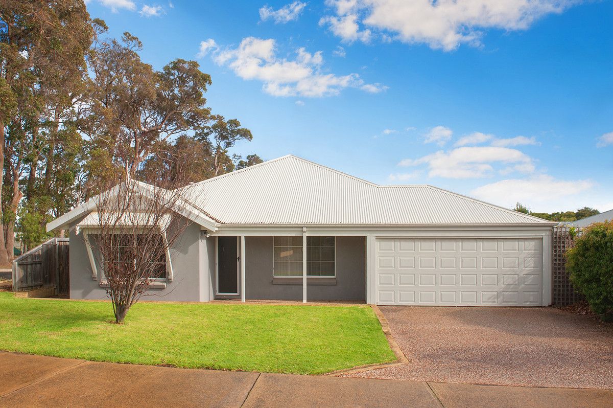 8 Honeyeater Loop, Margaret River WA 6285, Image 0