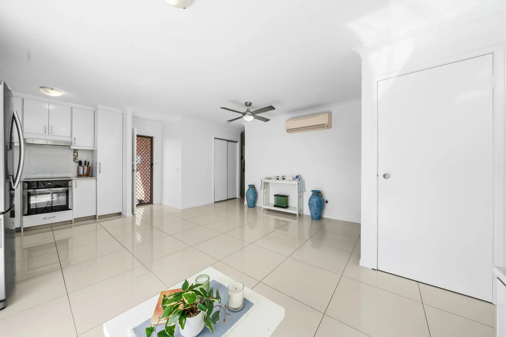 Additional image 4 of 4/17 Darrambal Street, Chevron Island QLD 4217