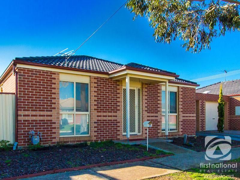 2/1 Gentzen Drive, Wyndham Vale VIC 3024, Image 0