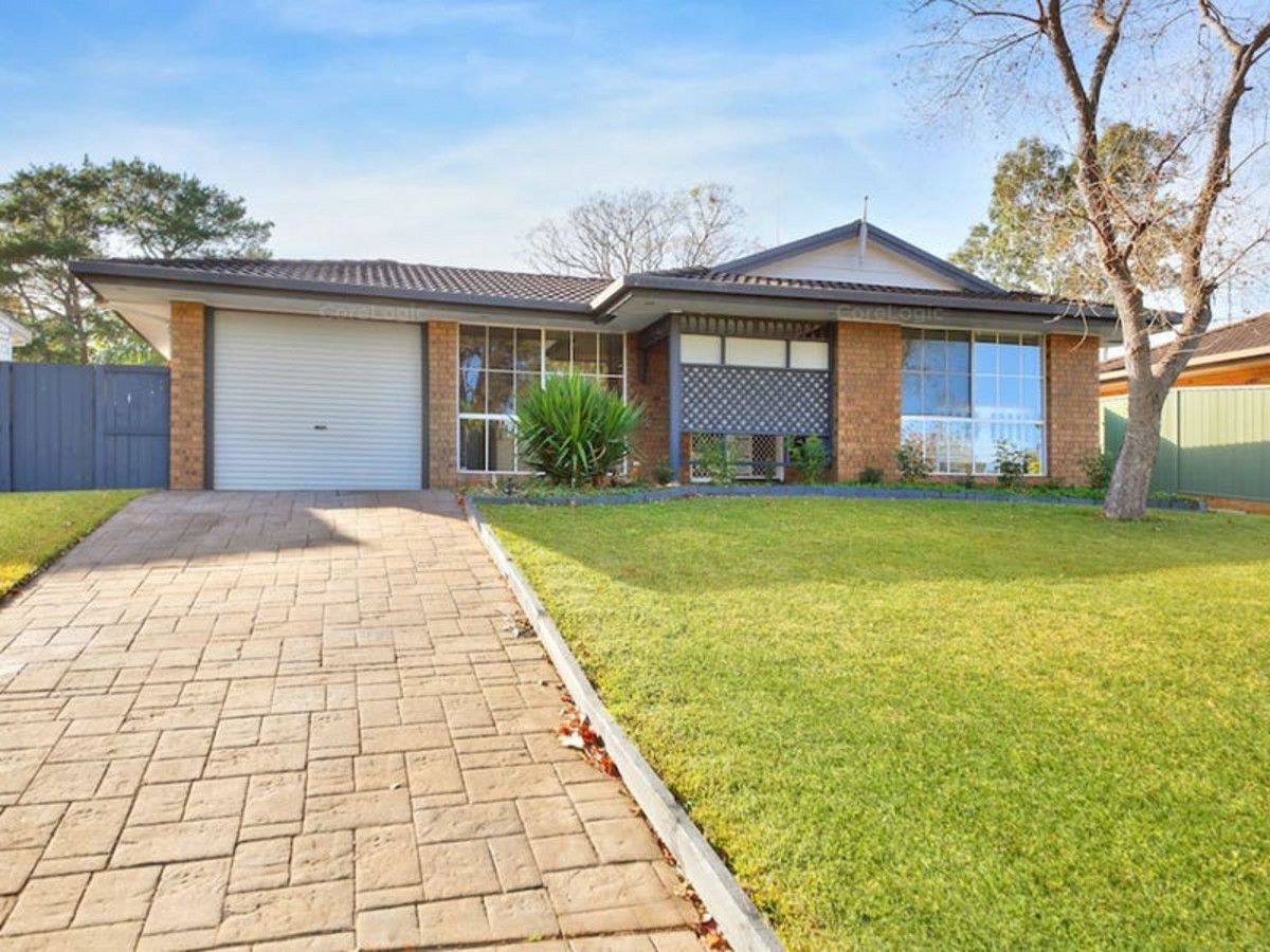 4 bedrooms House in 16 Hacking Drive NARELLAN VALE NSW, 2567