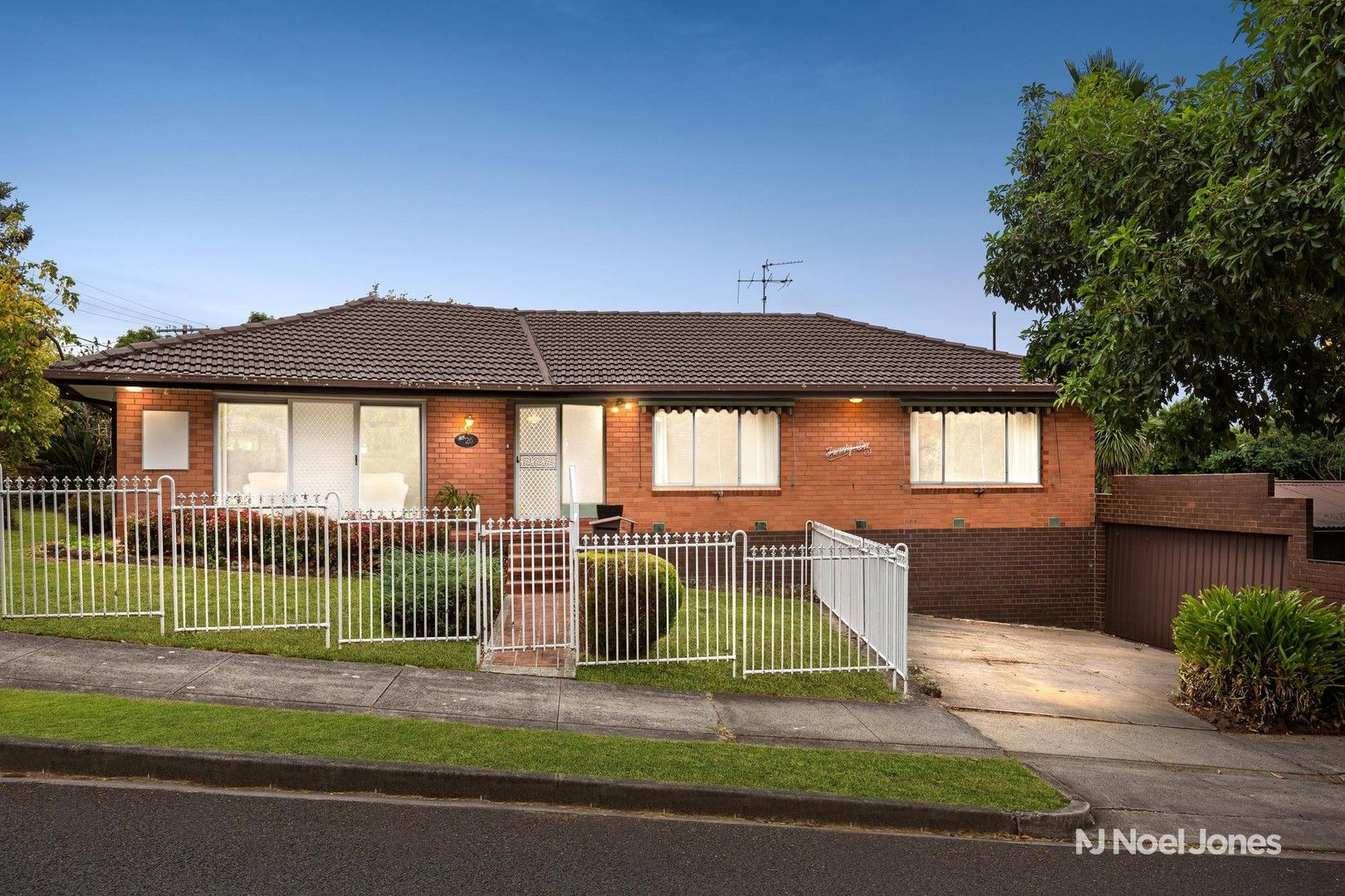 26 Belinda Crescent, Doncaster East VIC 3109, Image 0