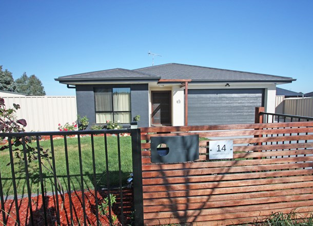 14 Murray Grey Place, Bungendore NSW 2621