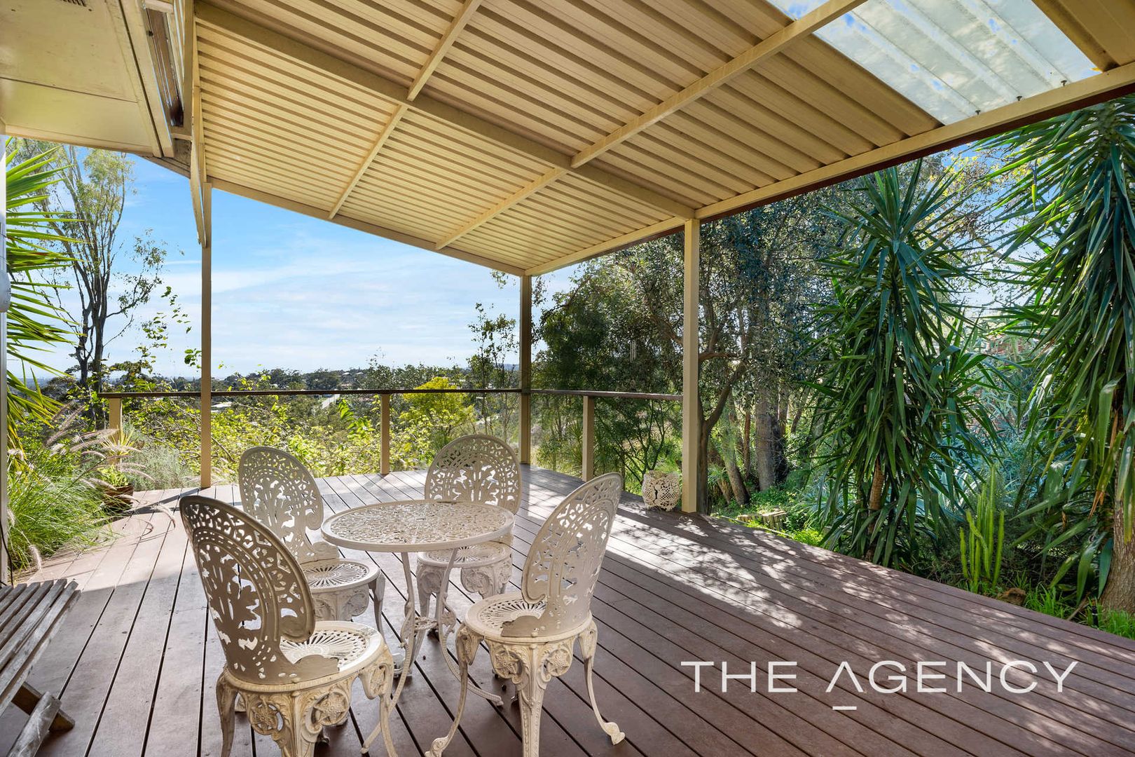 16 Grevillea Crescent, Swan View WA 6056, Image 2