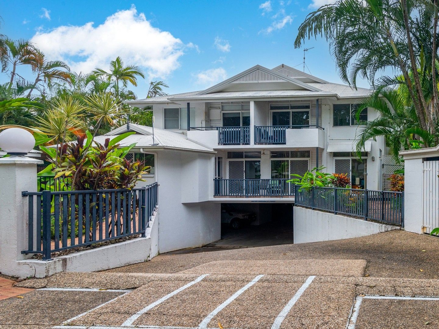 5 Tropic Sands/21 Davidson Street, Port Douglas QLD 4877, Image 2