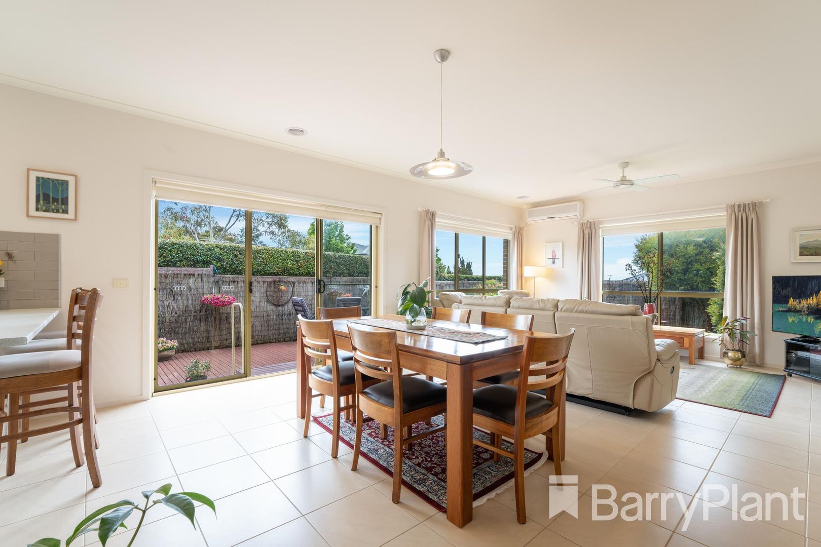 8 Madeline Drive, Wandana Heights VIC 3216, Image 2