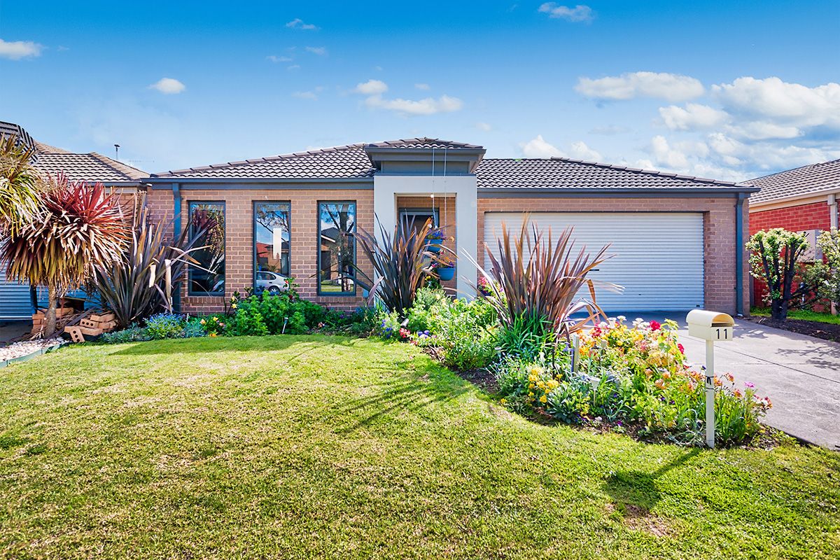 Property Report for 11 Maddock Drive, Cranbourne East VIC 3977