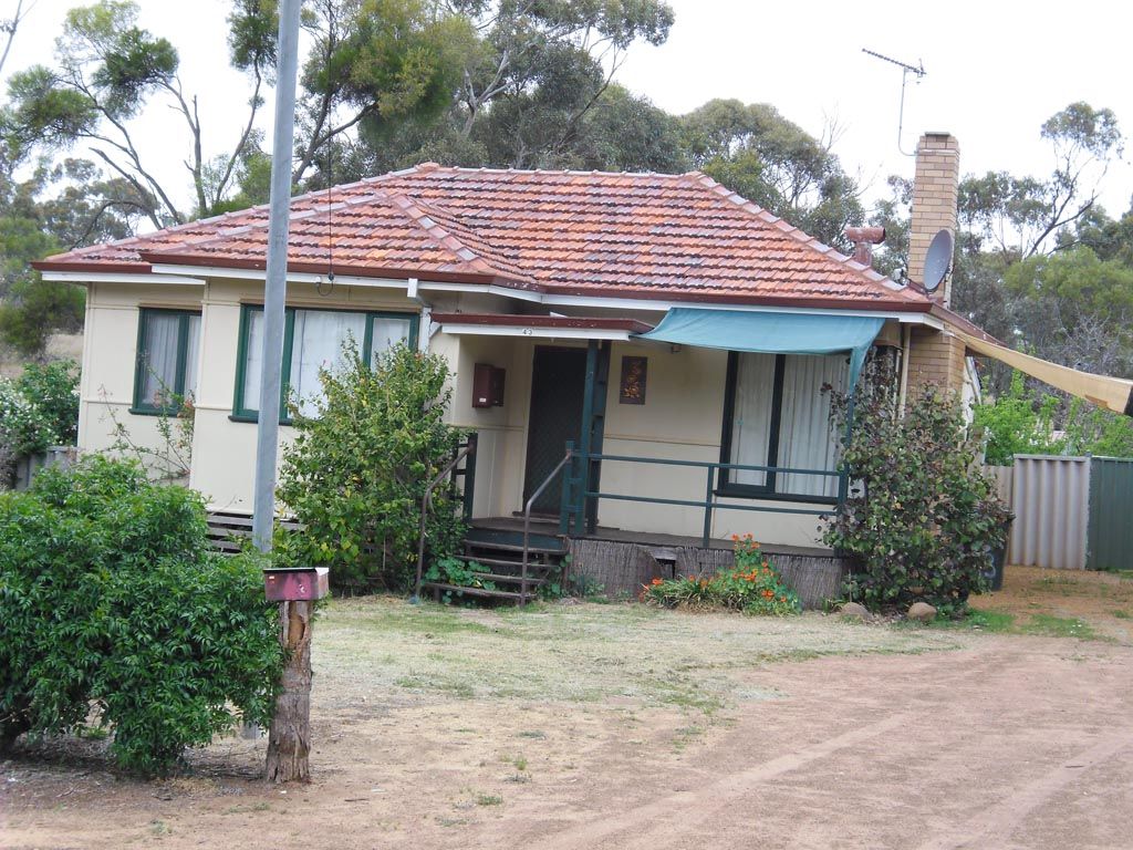 Sold 43 Eliot Street, Pingelly WA 6308 on 01 Jun 2023 2017427829 Domain