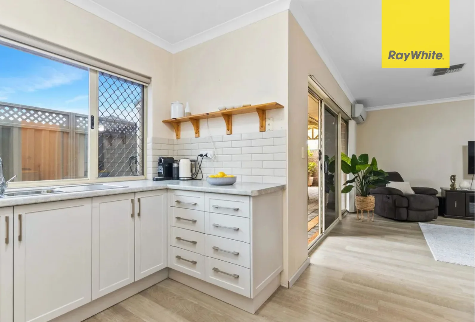 Additional image 10 of 2/22 Gentle Circle, South Guildford WA 6055