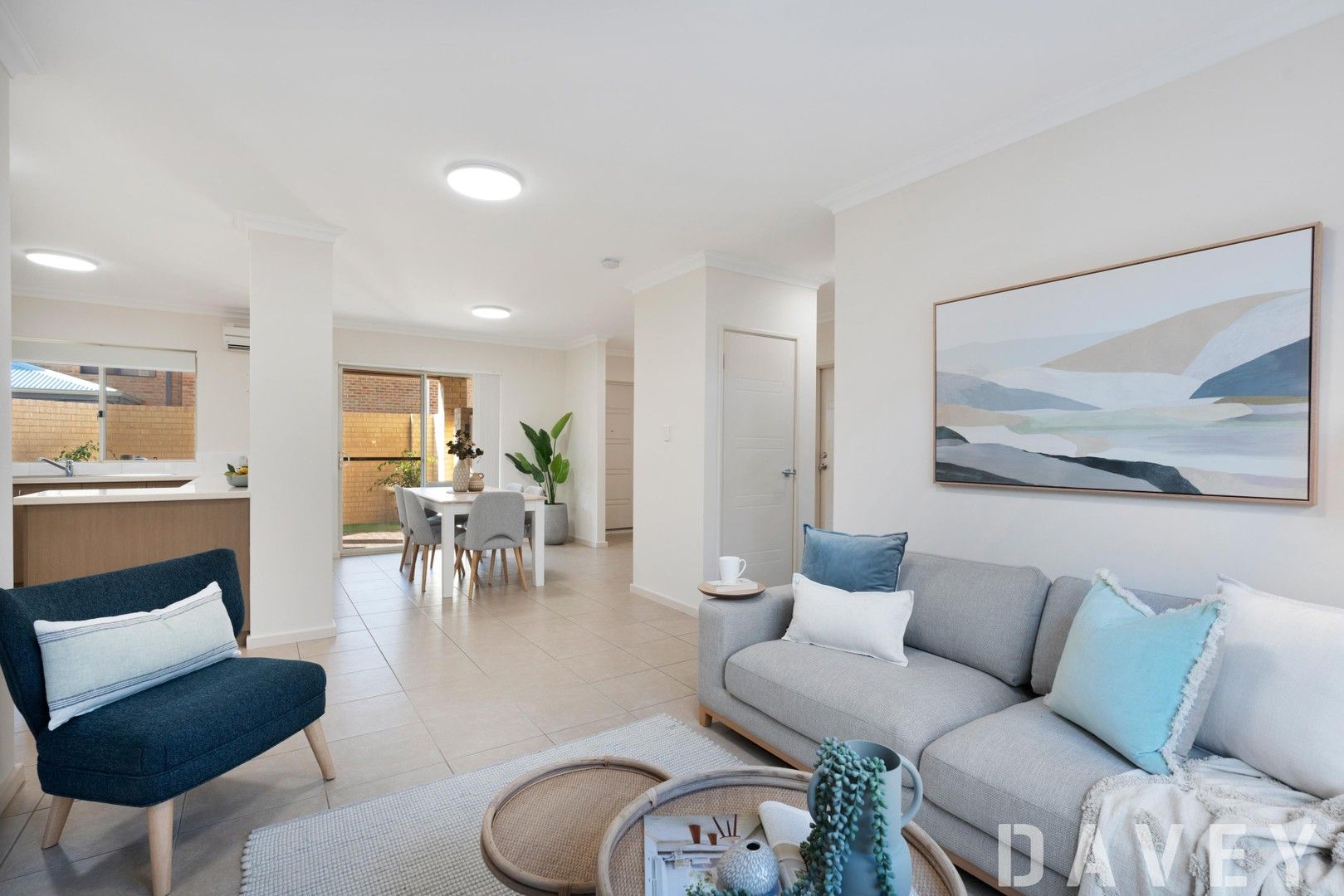 4 bedrooms House in 124B Edinboro Street JOONDANNA WA, 6060