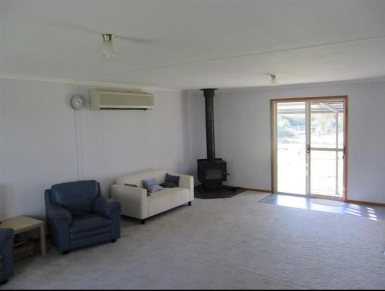 37 Drumwood Road, Jindera NSW 2642, Image 2