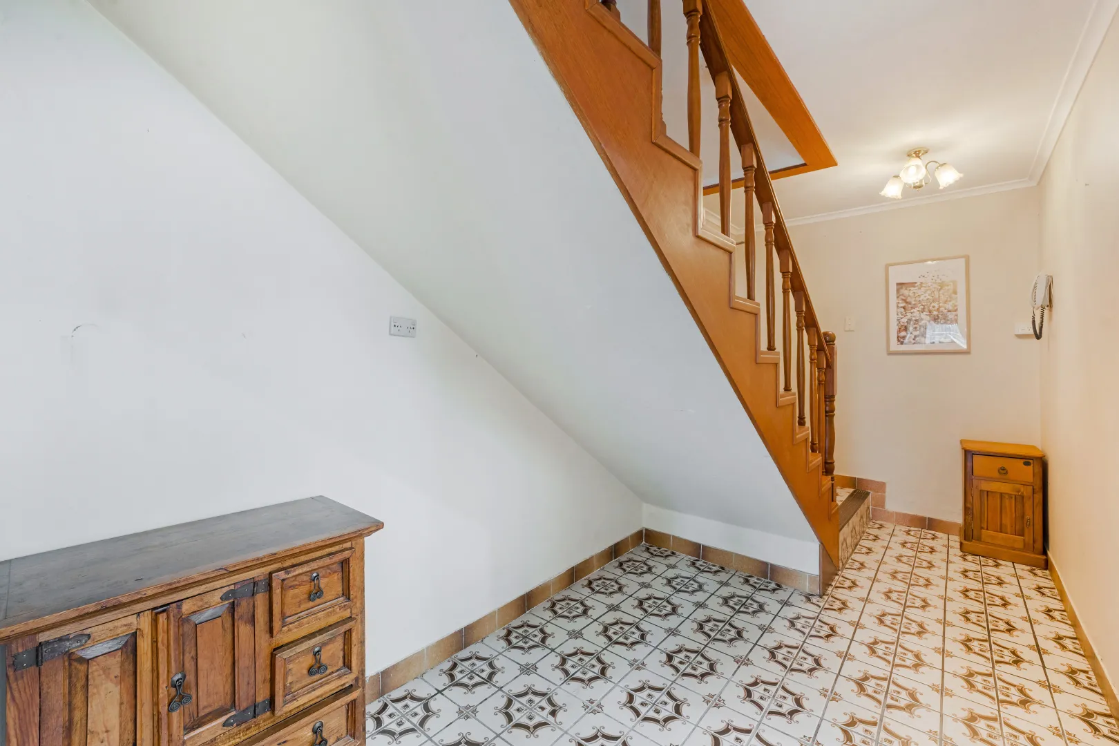 Spacious Family Home!!!
Large Family Home Must Be Sold! - View 4