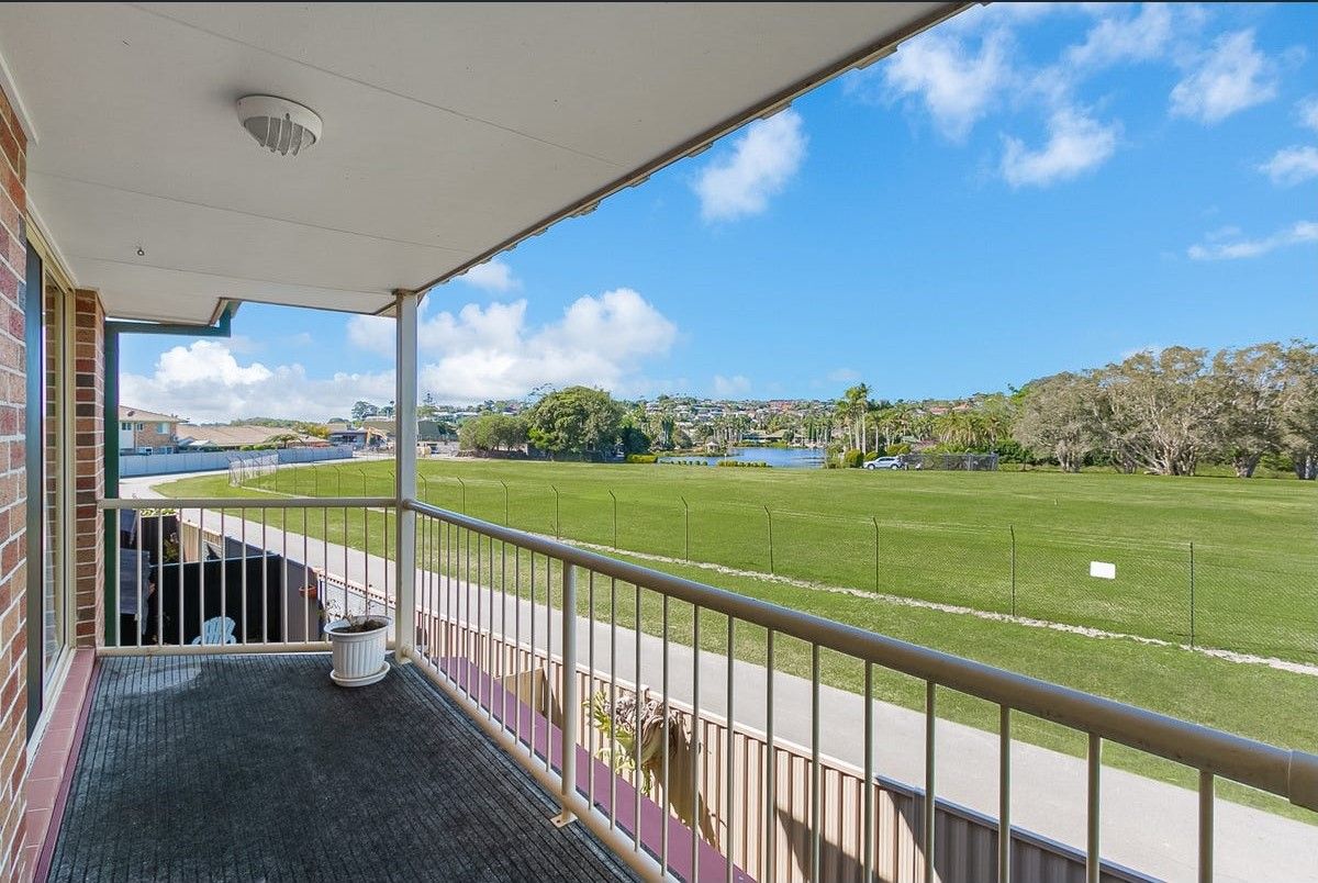3 bedrooms Apartment / Unit / Flat in 17/4 Advocate Place BANORA POINT NSW, 2486