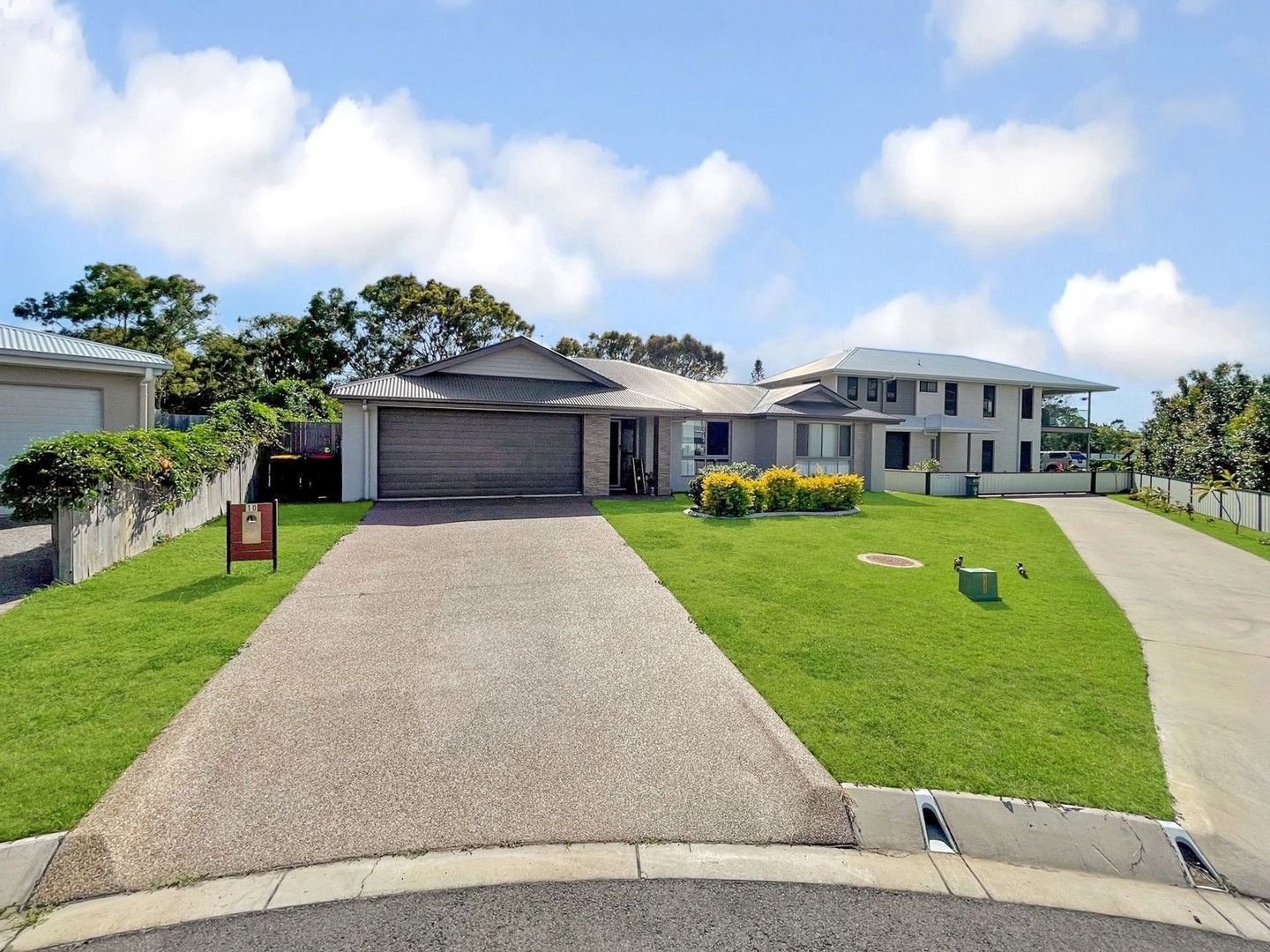 10 Oceanfront Court, Urangan QLD 4655, Image 0