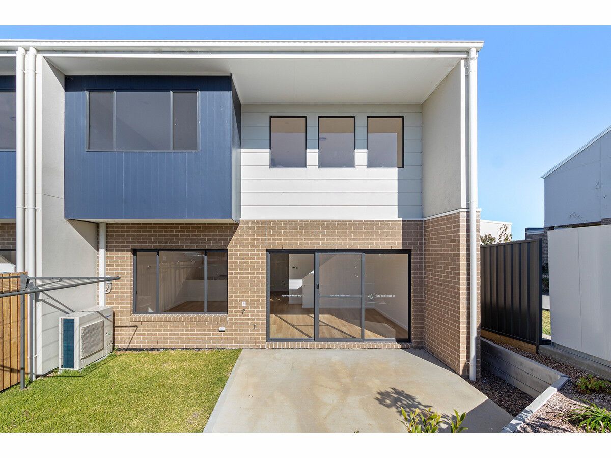 3 bedrooms Townhouse in 4/9 Hardes Avenue MARYLAND NSW, 2287