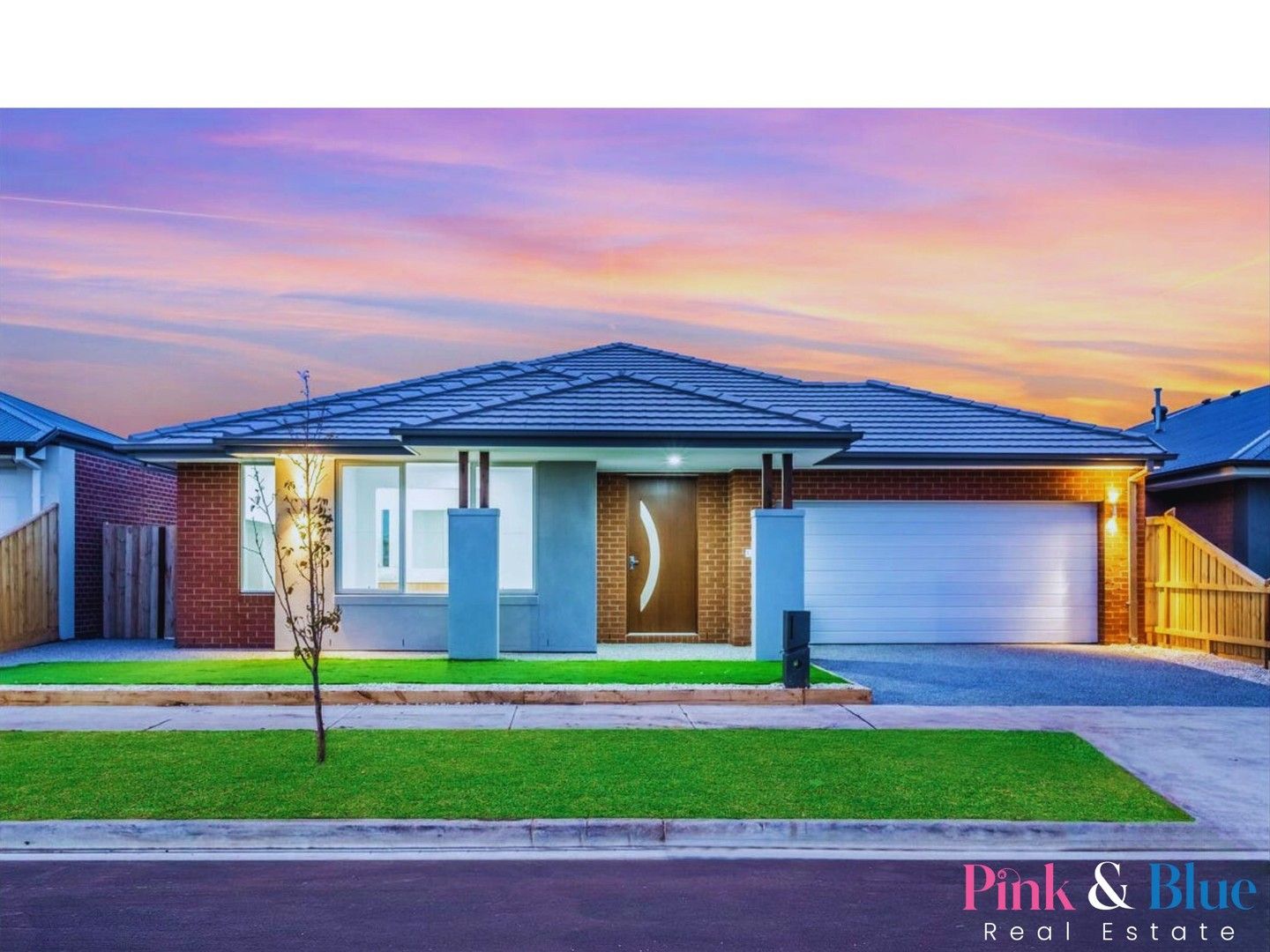 5 bedrooms House in 12 Clay Crescent ROCKBANK VIC, 3335