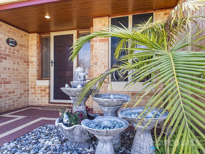 17 Barcelona Terrace, Hocking WA 6065, Image 2