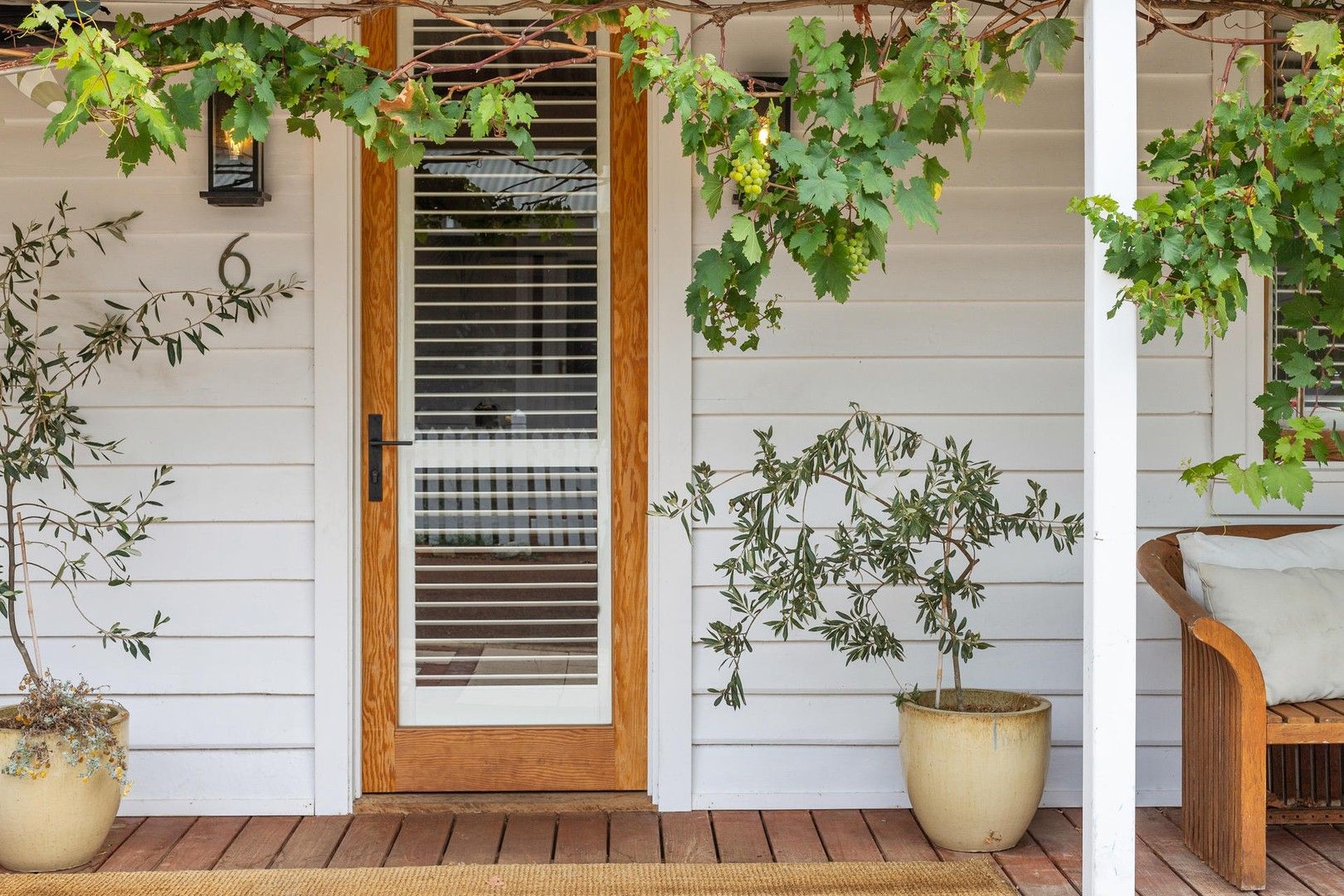 3 bedrooms House in 6 Passmore Avenue NORTH FREMANTLE WA, 6159