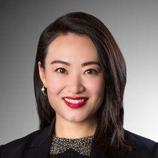Sophia Dong, Sales representative
