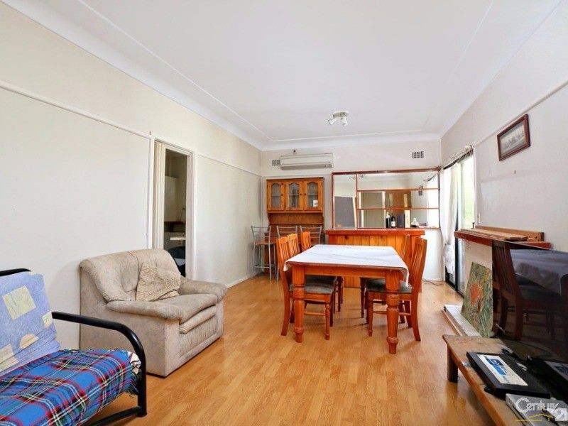 47 Pioneer Street, Seven Hills NSW 2147, Image 2