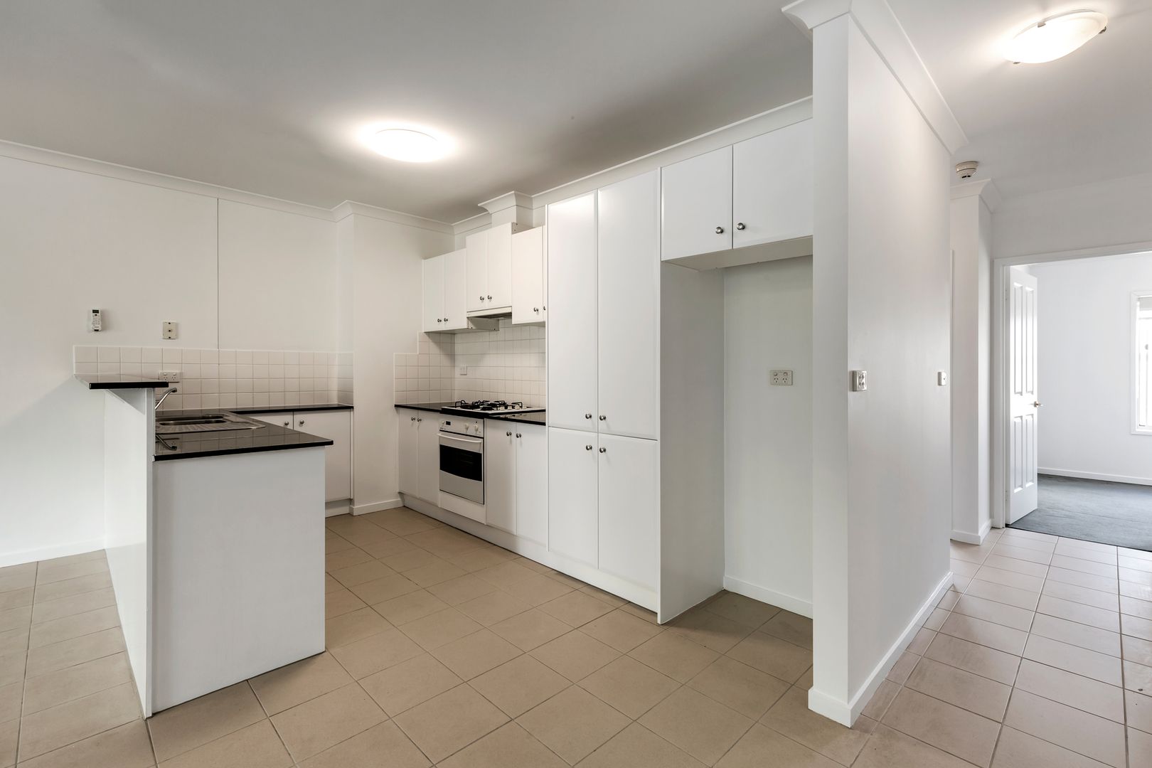 6/231 Peel Street, North Melbourne VIC 3051, Image 2