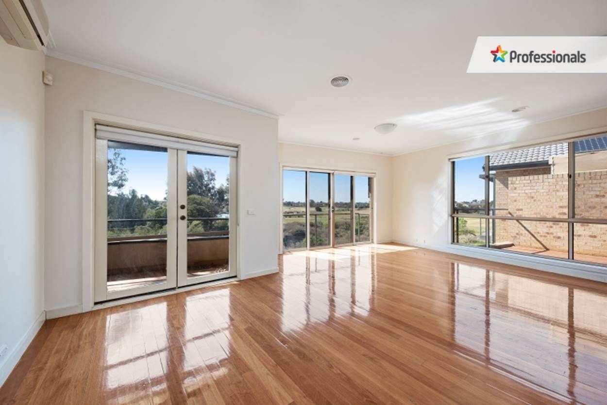 1/2 Lakeside Drive, Sanctuary Lakes VIC 3030, Image 1