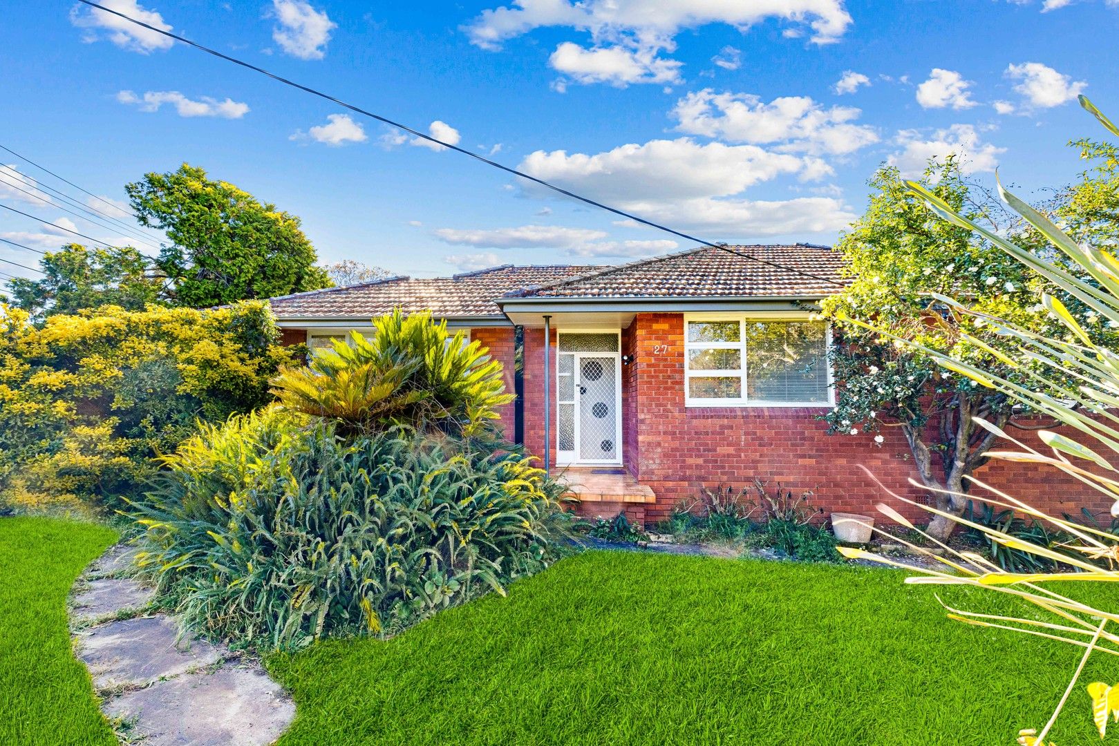 4 bedrooms House in 27 Grigg Avenue NORTH EPPING NSW, 2121