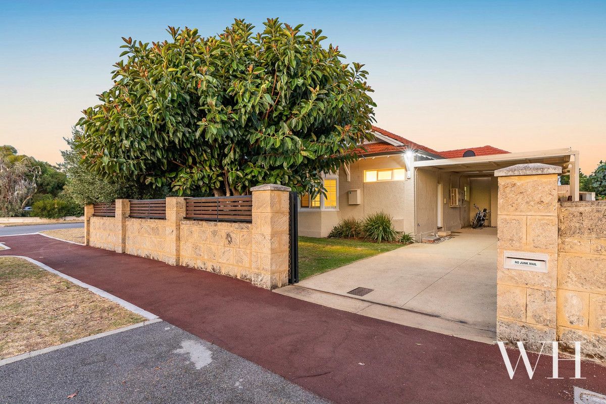 3 bedrooms House in 52 Oakover Street EAST FREMANTLE WA, 6158