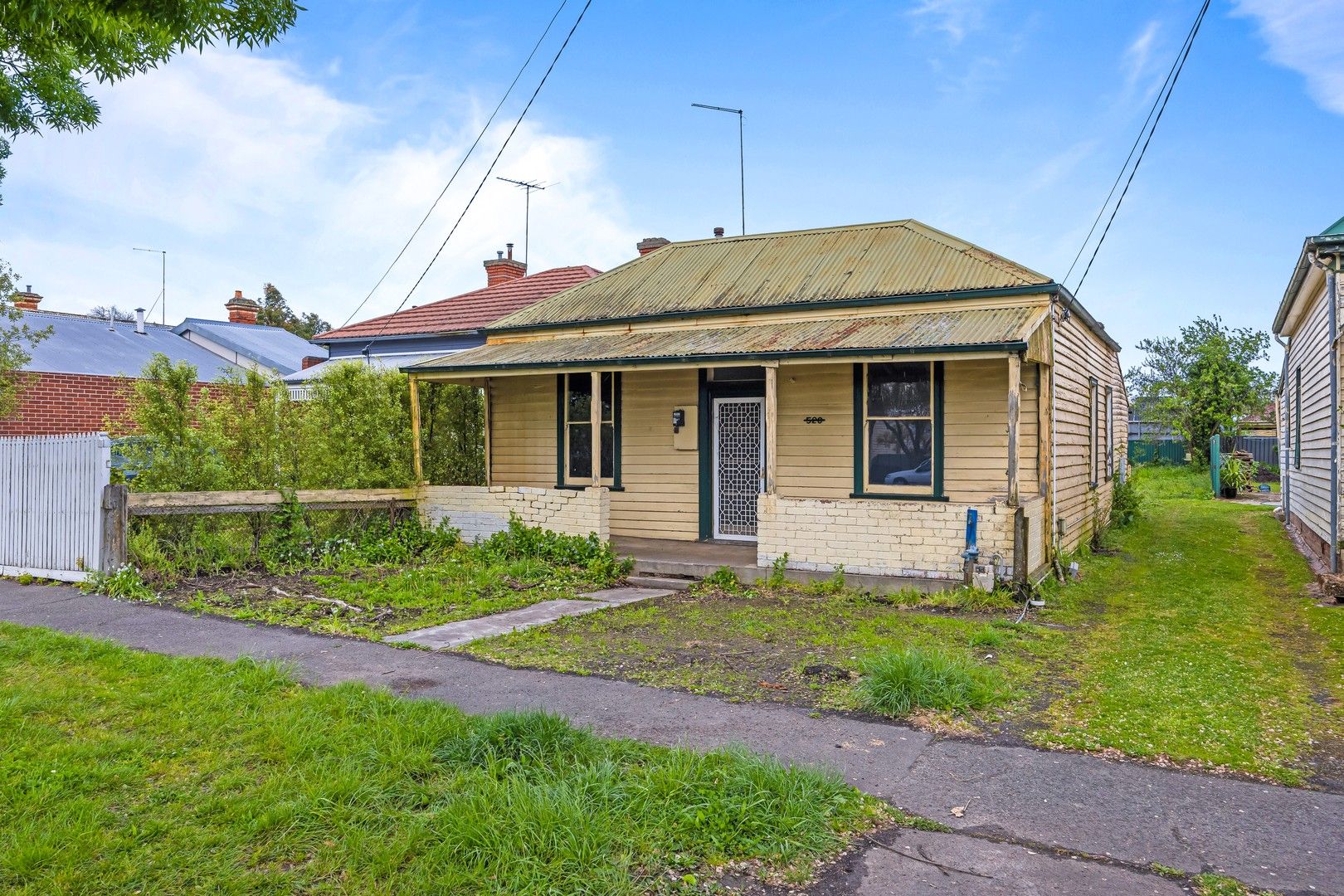 3 bedrooms House in 520 Doveton Street North SOLDIERS HILL VIC, 3350