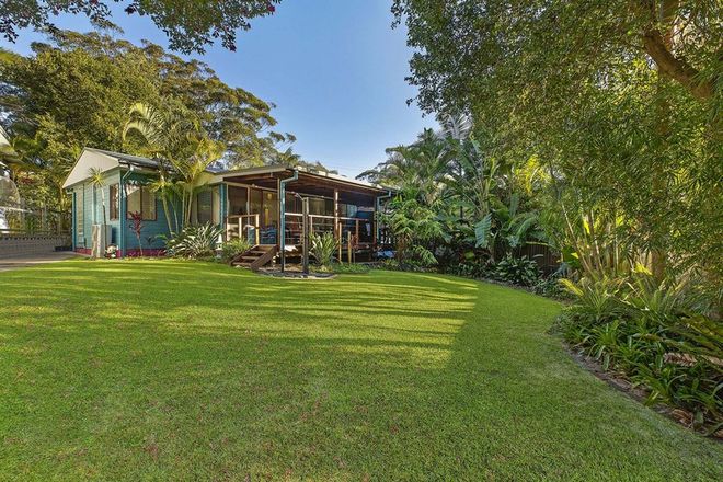 Picture of 2 Burrawong Street, BATEAU BAY NSW 2261