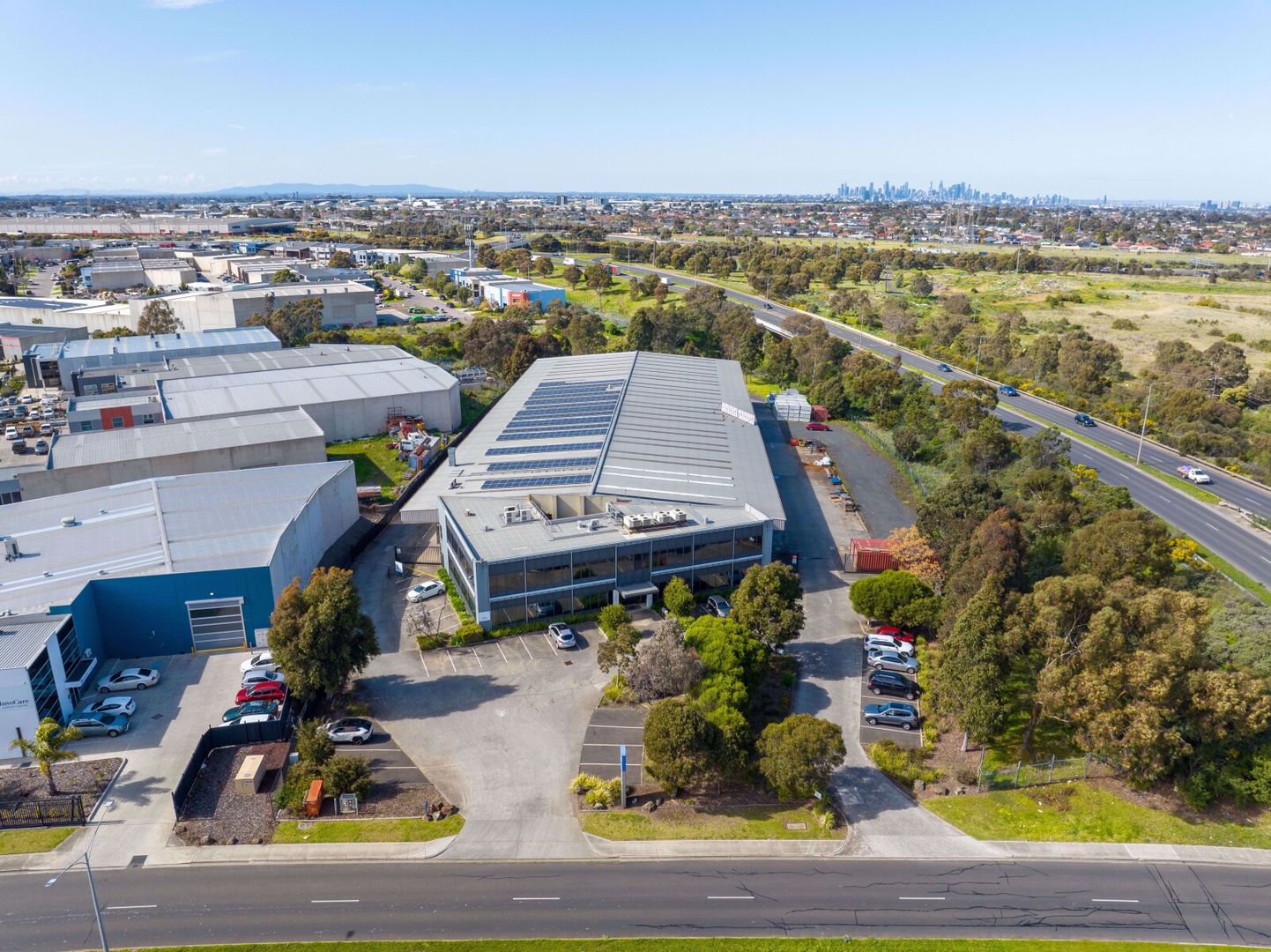25 Tullamarine Park Road, Tullamarine Property History & Address