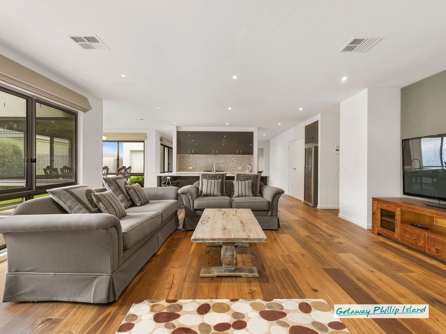 24 Shoalhaven Road, Cowes VIC 3922, Image 1