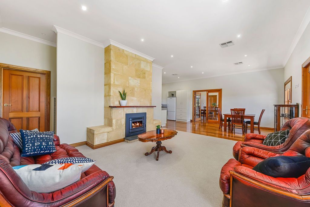 470 Attamurra Road, Worrolong SA 5291, Image 2