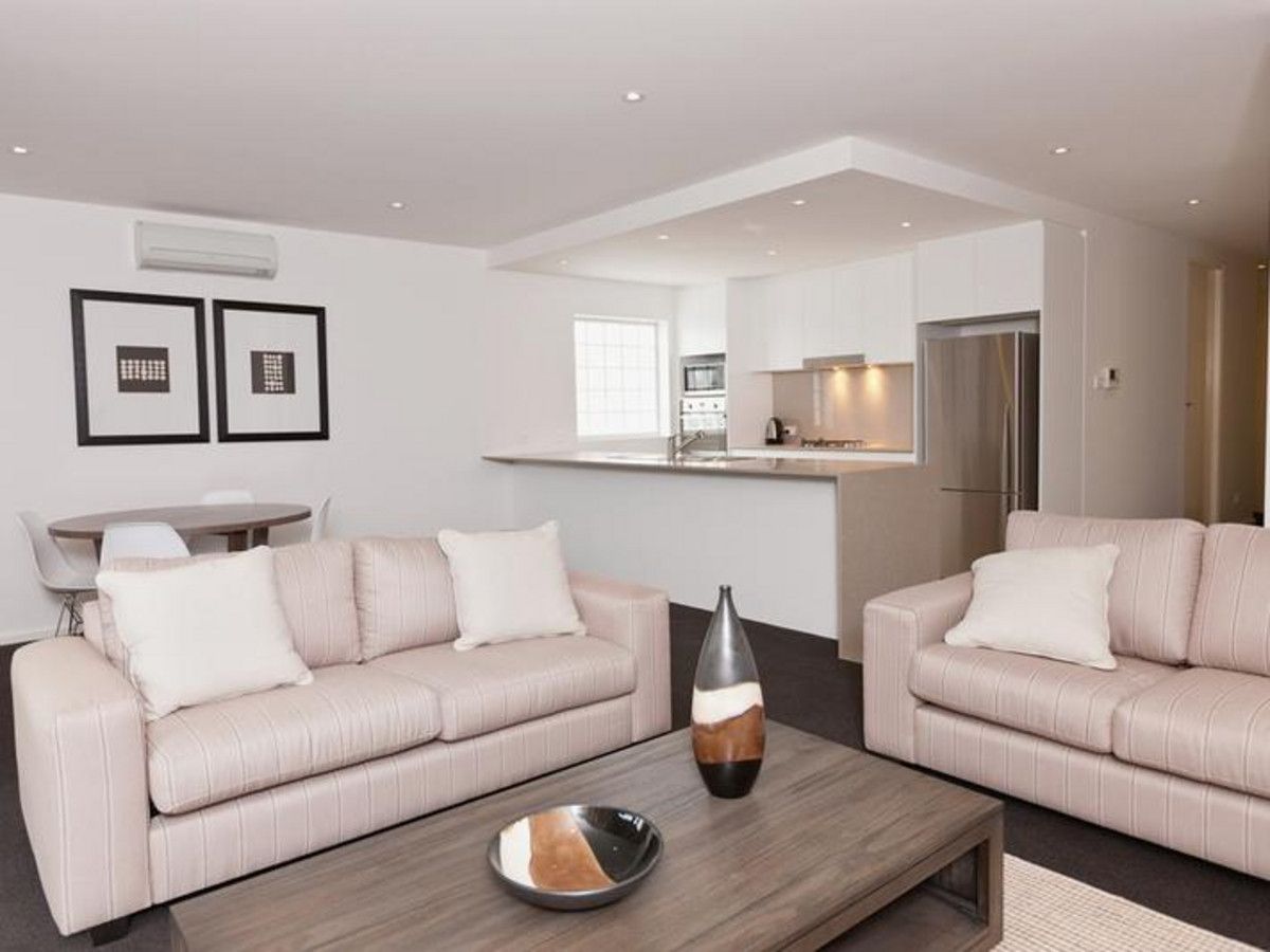 2 bedrooms Apartment / Unit / Flat in 1/118 Parry Street NEWCASTLE NSW, 2300