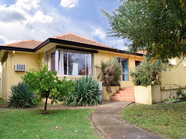 14 ALEXANDRA STREET, Grenfell NSW 2810, Image 0