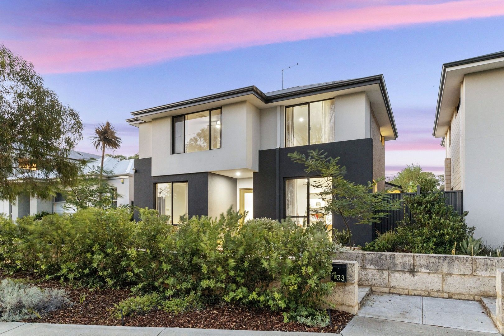 4 bedrooms House in 33 Balcatta Road GWELUP WA, 6018