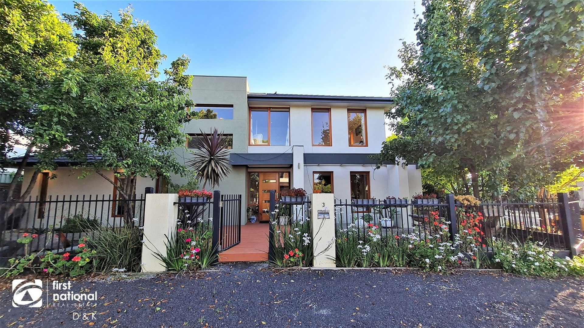 4 bedrooms House in 3 Botanical  Drive CAROLINE SPRINGS VIC, 3023