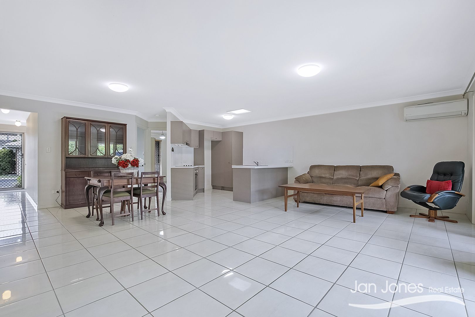 Unit 17/43 Paul St, Kallangur QLD 4503, Image 2