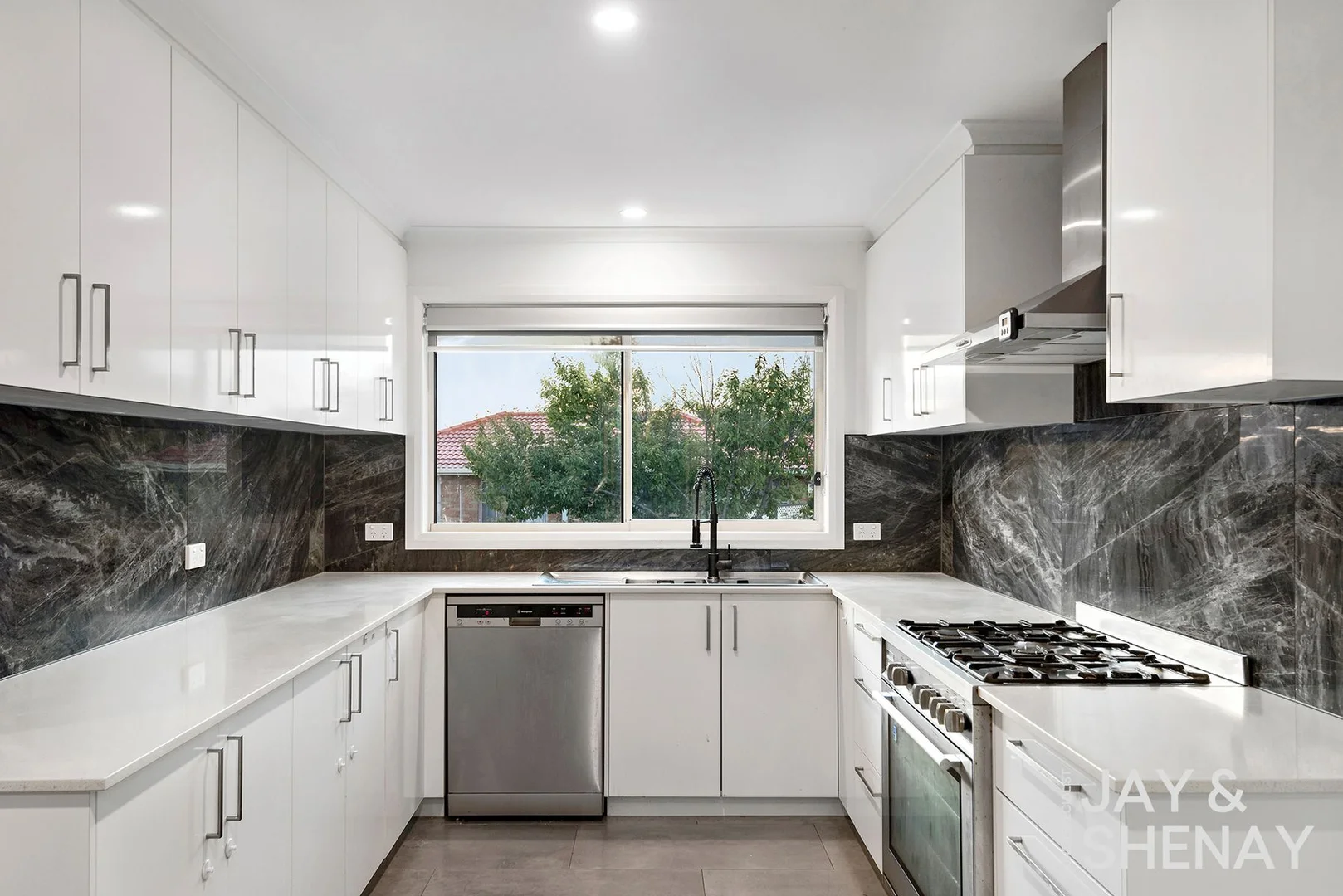 Additional image 3 of 130 Gleneagles Drive, Endeavour Hills VIC 3802
