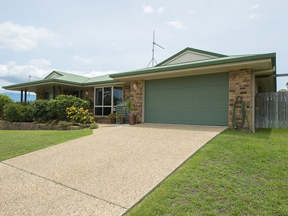 13 Benjamin Court, Glen Eden QLD 4680