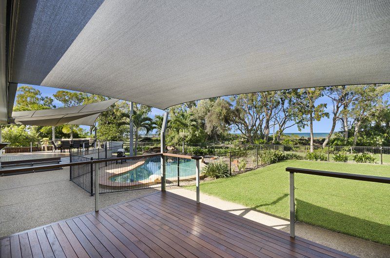 8 Jamaica Crescent, Bushland Beach Property History & Address