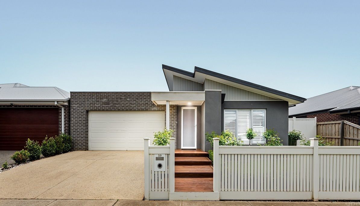 4 bedrooms House in 50 District Avenue WERRIBEE VIC, 3030