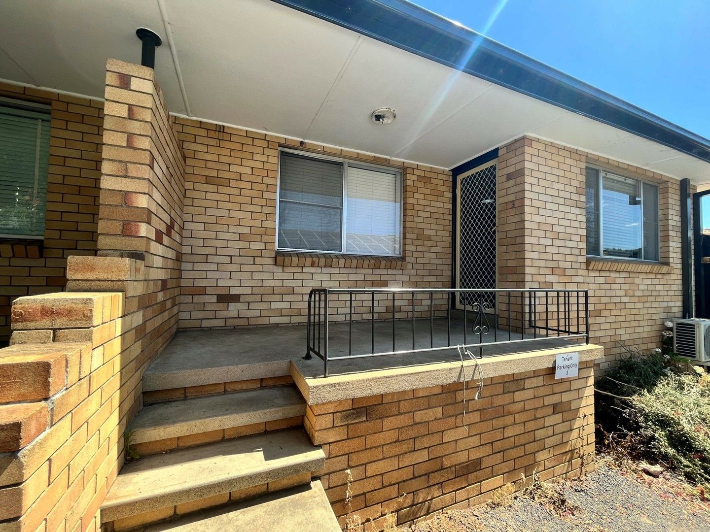 2 bedrooms Apartment / Unit / Flat in 3/110A Church Street WEST TAMWORTH NSW, 2340