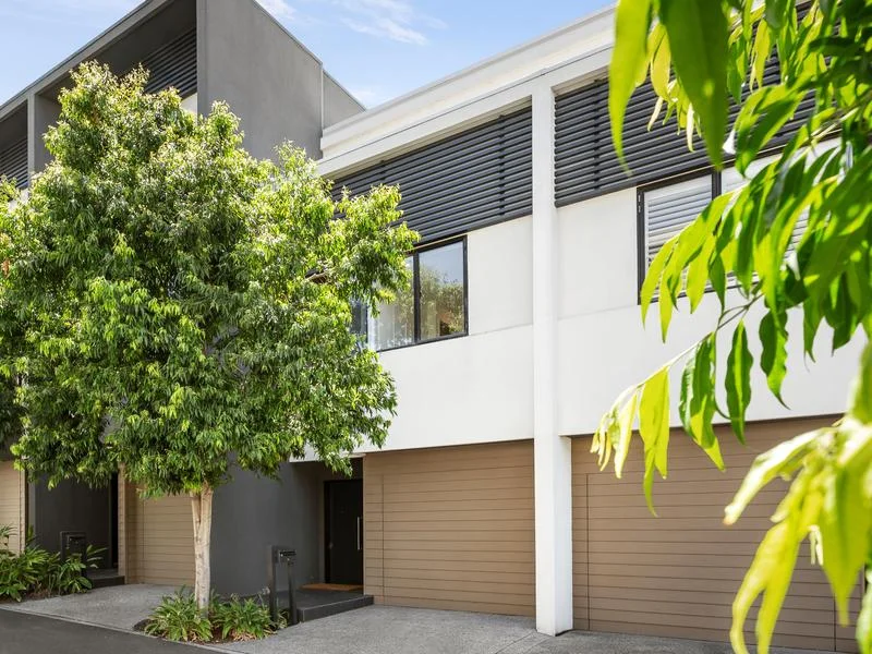 20 Norfolk Place, Malvern VIC 3144