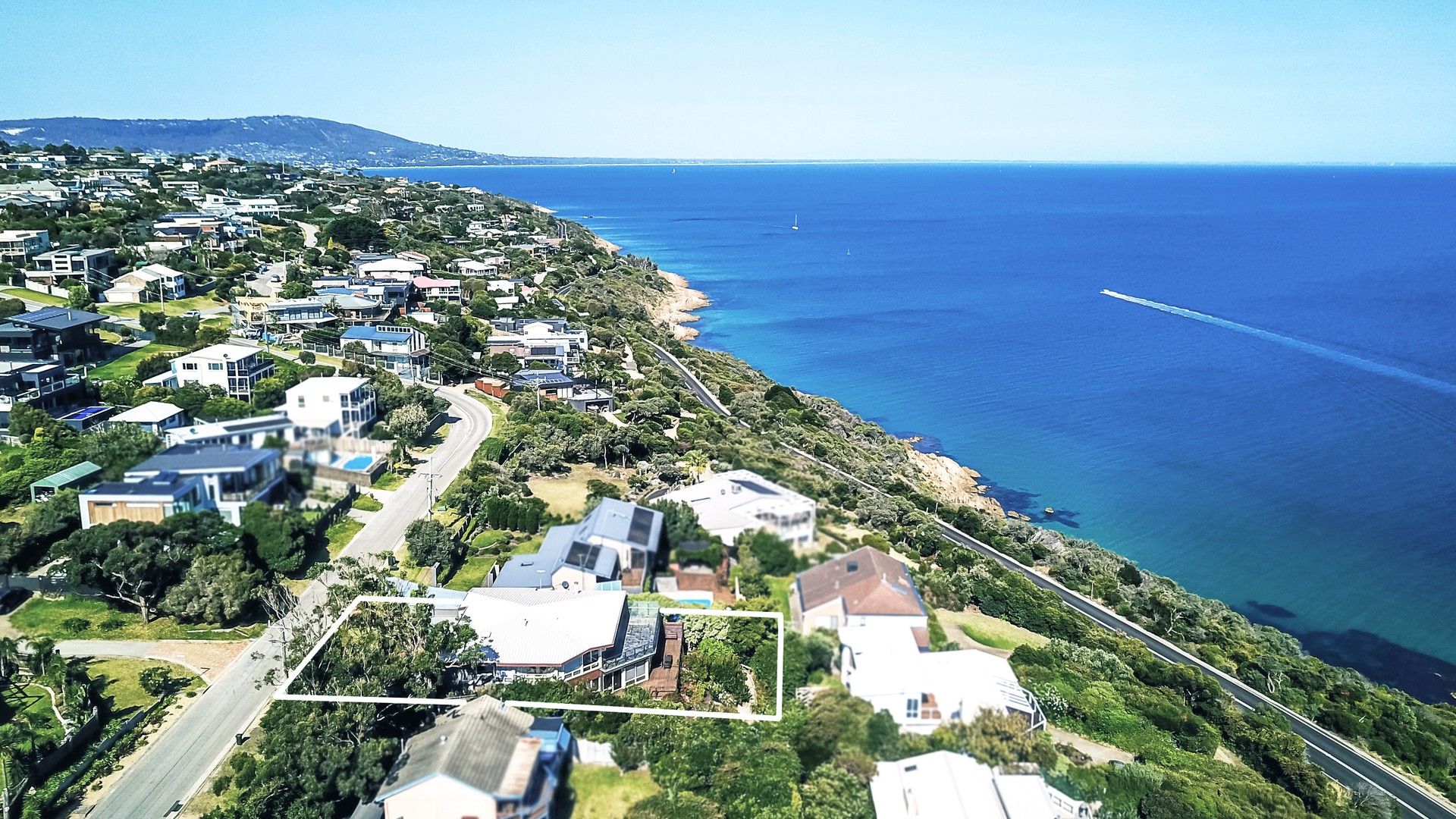 5 bedrooms House in 3 Martin Street MOUNT MARTHA VIC, 3934