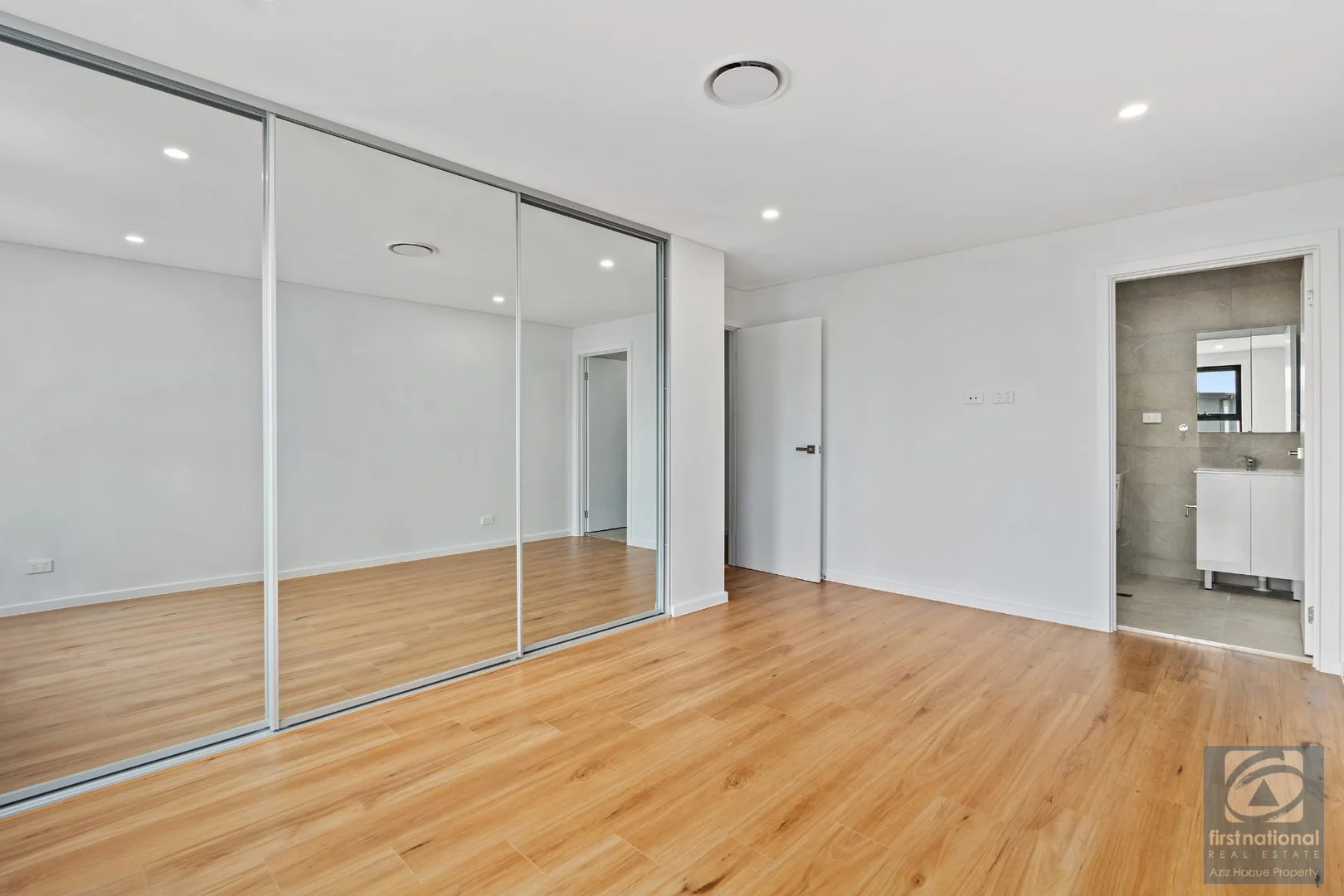 Additional image 5 of 8/30 Isabella Crescent, Glenfield NSW 2167